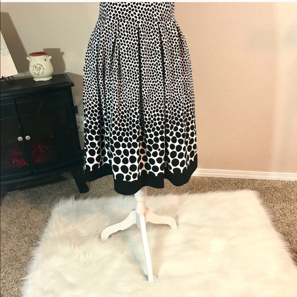 NWT LulaRoe Polk Dot Amelia Dress Size M SOLD - Picture 4 of 7
